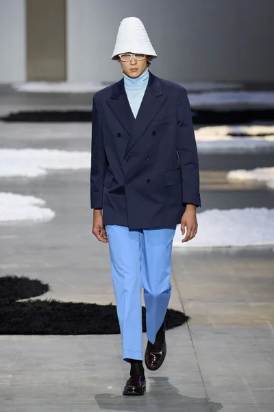 Look 56